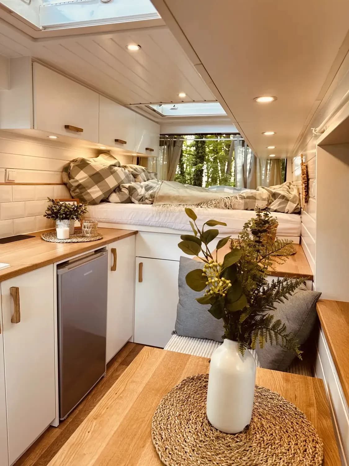 Camper günstig ausbauen lassen – Nach deinen Wünschen & TÜV-zertifiziert